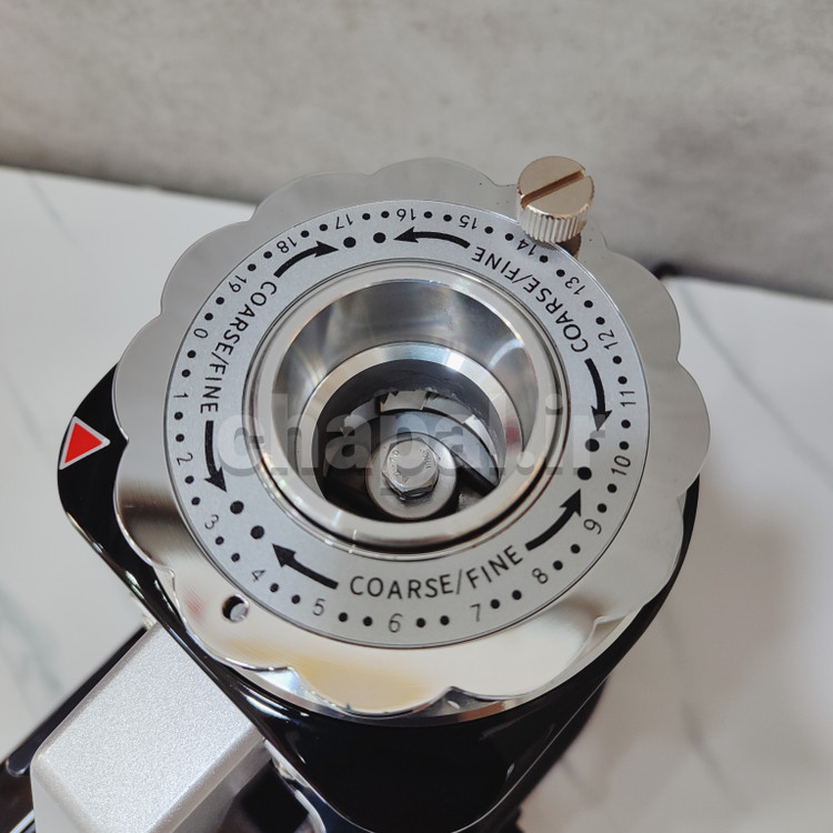 آسیاب قهوه CG 3019 لواک رنگ مشکی همراه با اسکیل (ترازو)